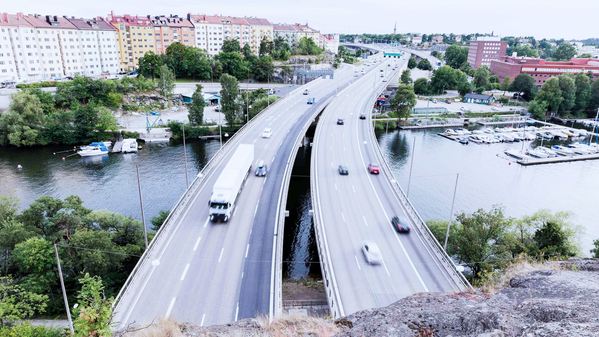 lastbil på väg